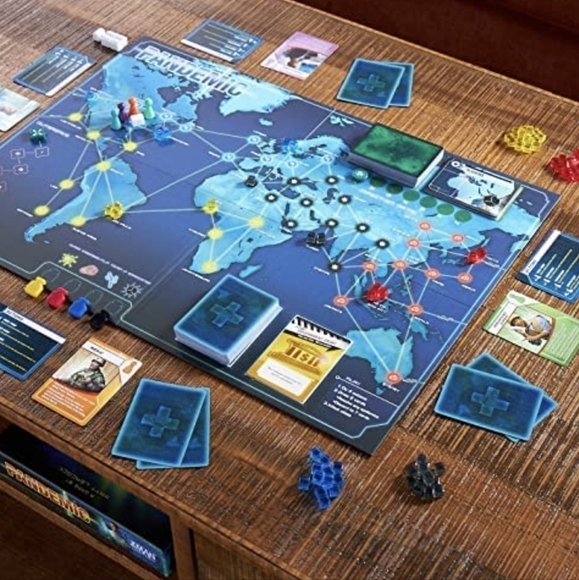 𝅺PANDEMIC Board Game - Picture 3 of 5
